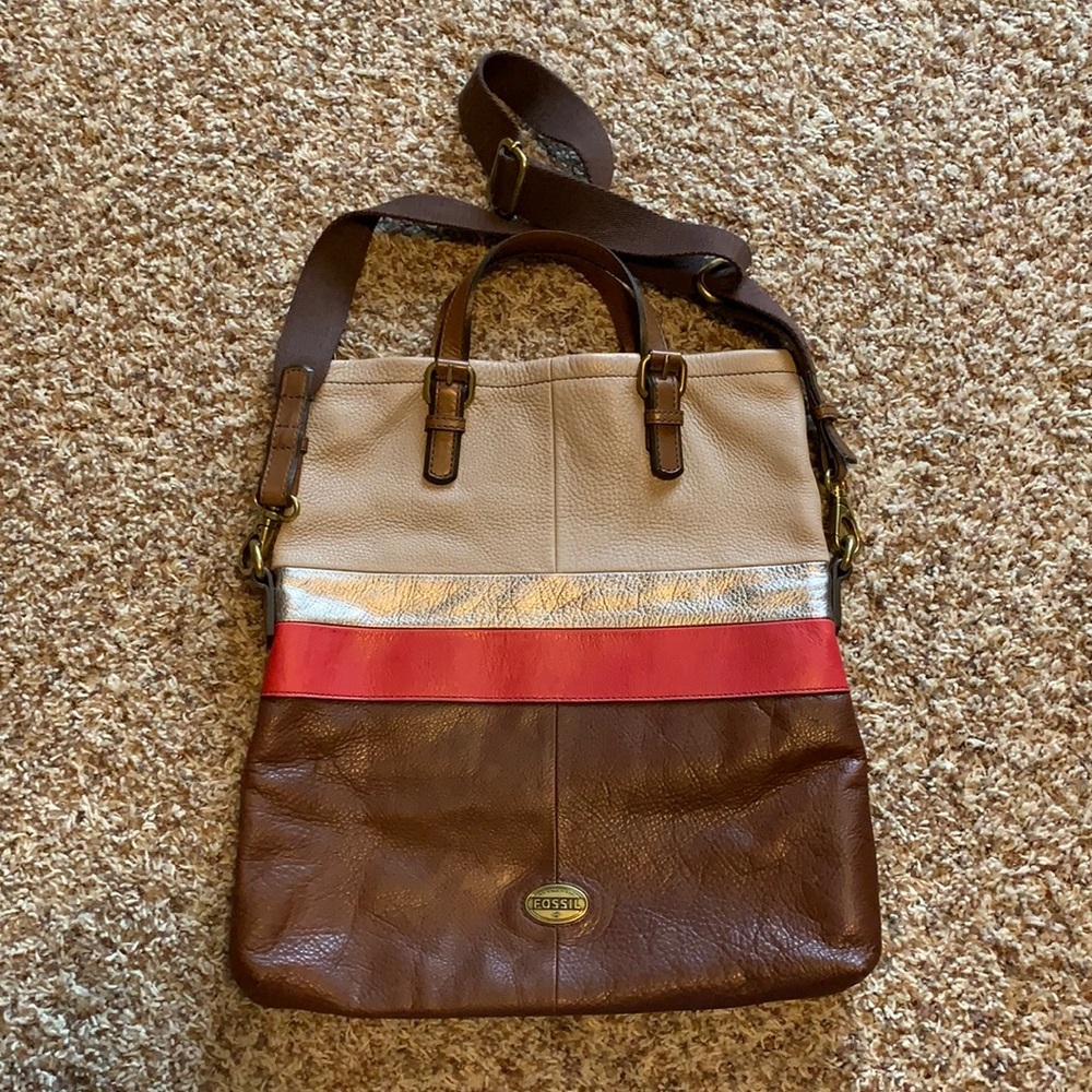 🌟 Fossil Explorer leather tote 🌟